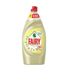 Средство для мытья посуды 900мл fairy нежные руки, ромашка и витамин е, ш/к 17048